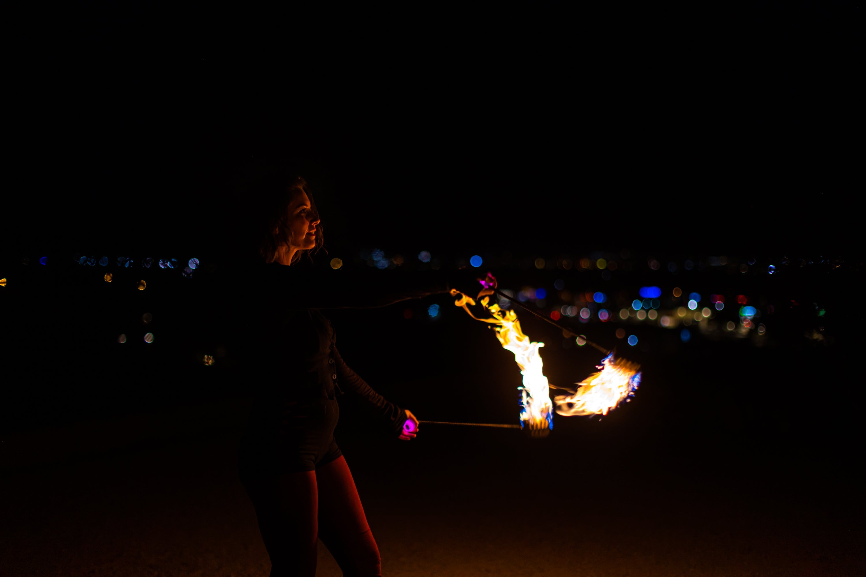 Elite Fire Poi – Technora Tethers & UltraPoi Knobs – 3 Inch Woven Kevlar MoonBlaze Heads – 24 Inch Length