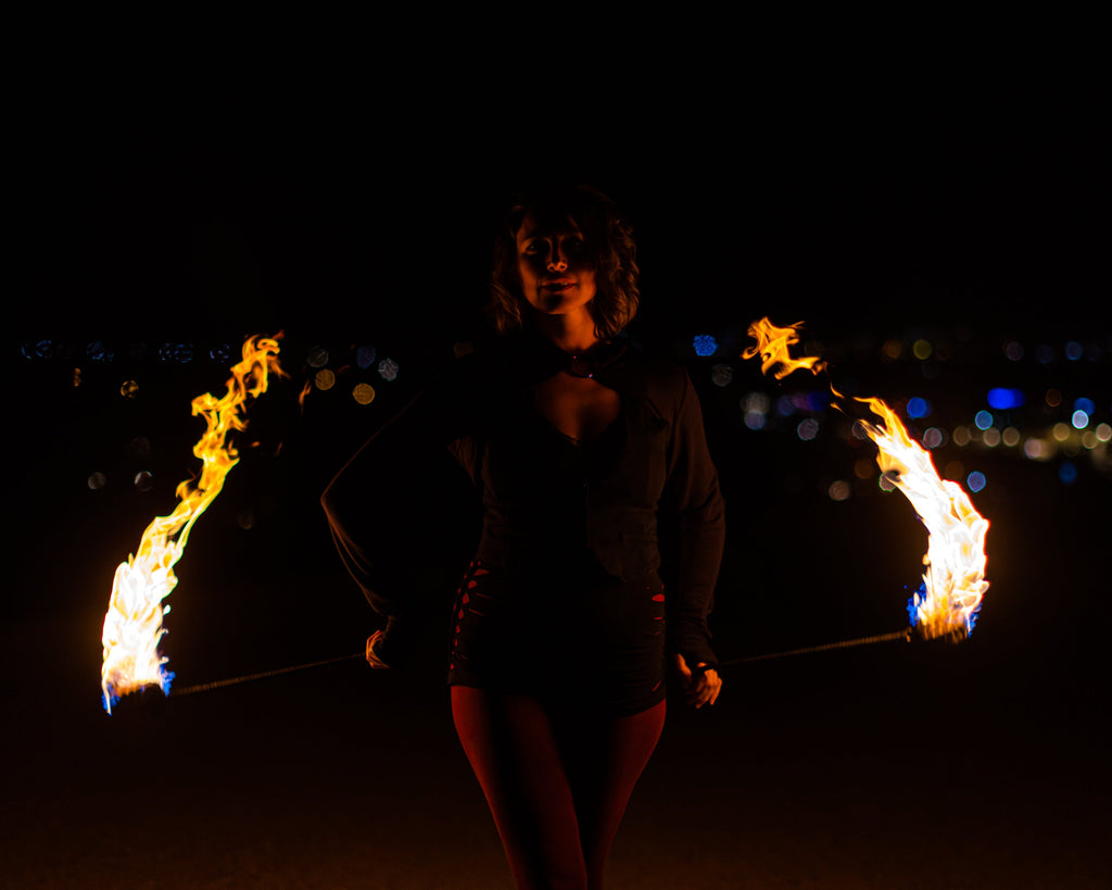 Elite Fire Poi – Technora Tethers & UltraPoi Knobs – 3 Inch Woven Kevlar MoonBlaze Heads – 24 Inch Length